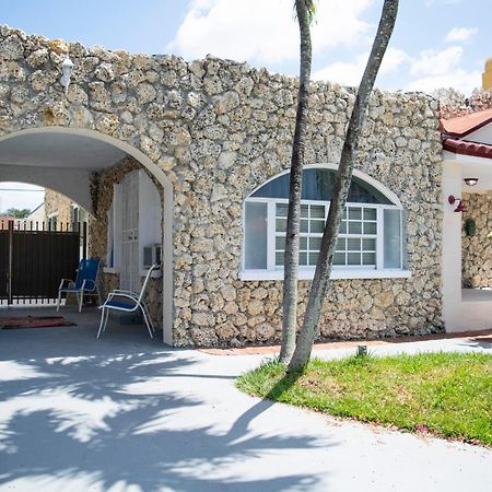 Relax And Unwind In Little Havana Miami Extérieur photo