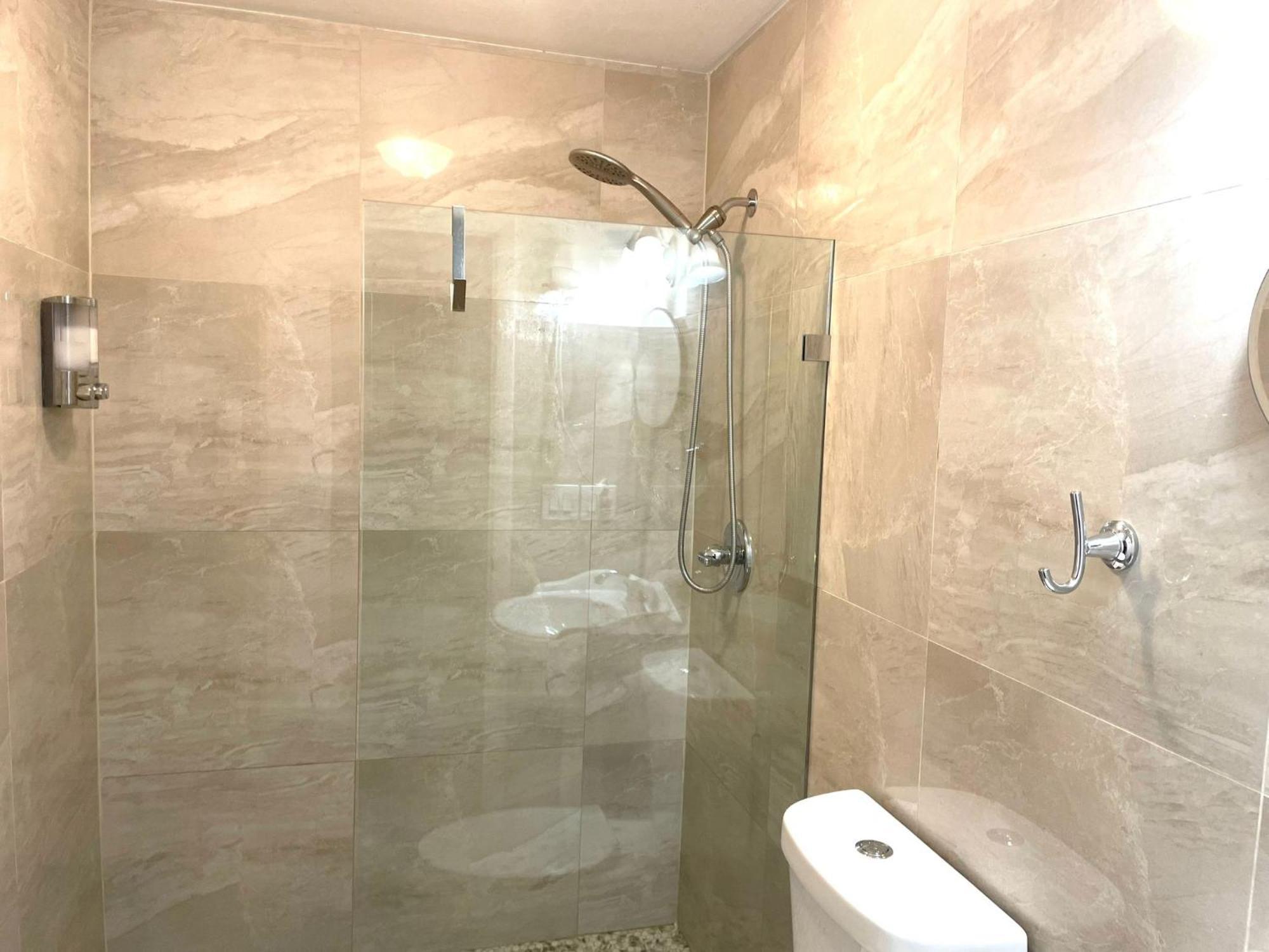 Relax And Unwind In Little Havana Miami Extérieur photo